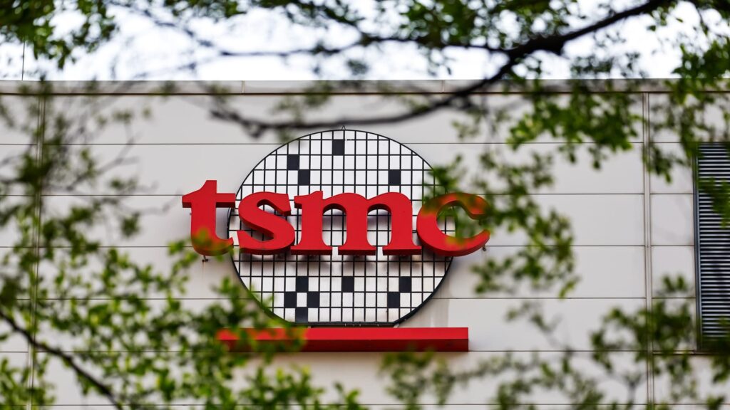 TSMC sticks with its revenue forecast after profit tops estimates despite Trump trade worries