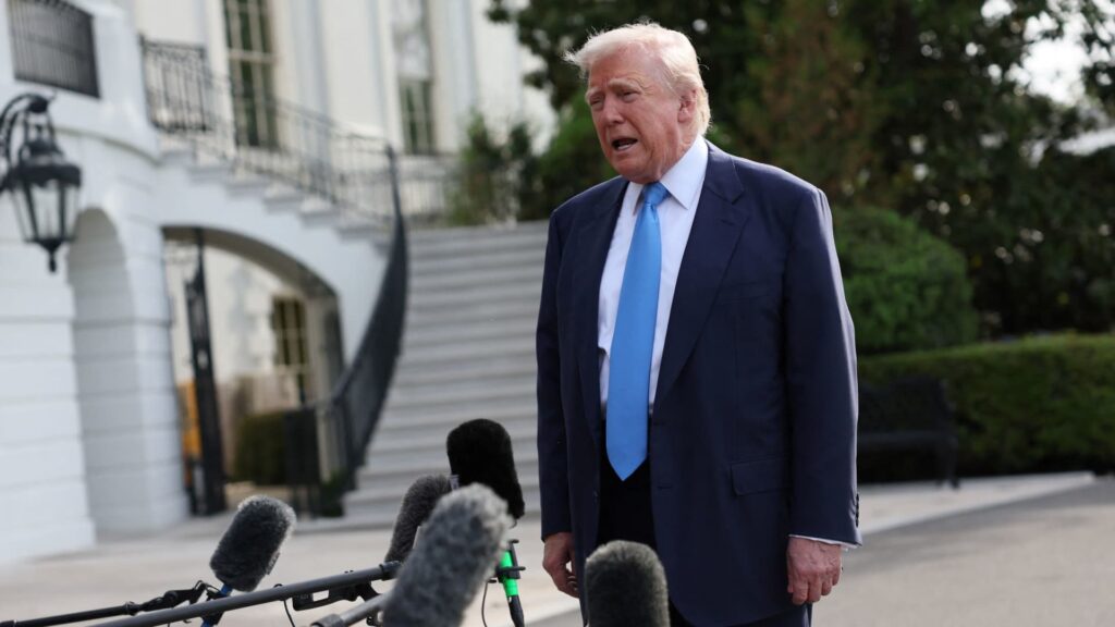 Trump’s approval rating drops; voters have doubts on economy: Polls