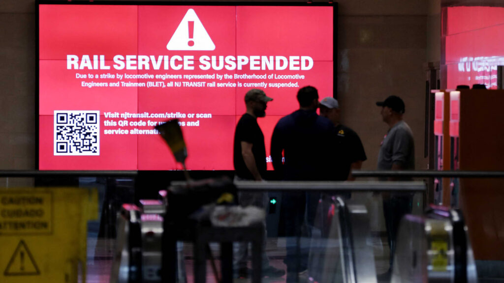 New Jersey Transit rail strike talks to resume Saturday and Sunday