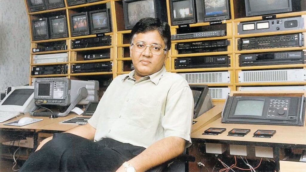 Dayanidhi wants Kalanithi to hand over media giant Sun TV